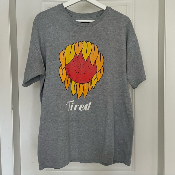 Size L 100% cotton men’s T-Shirt, grey with “tired” sunflower - Picture 2 of 11